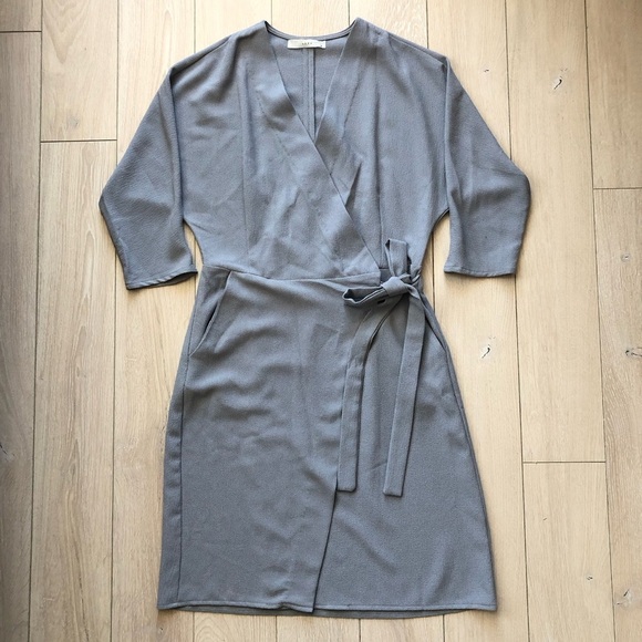 Luna Crepe Wrap Mini Dress in Grey Size M - Picture 1 of 13
